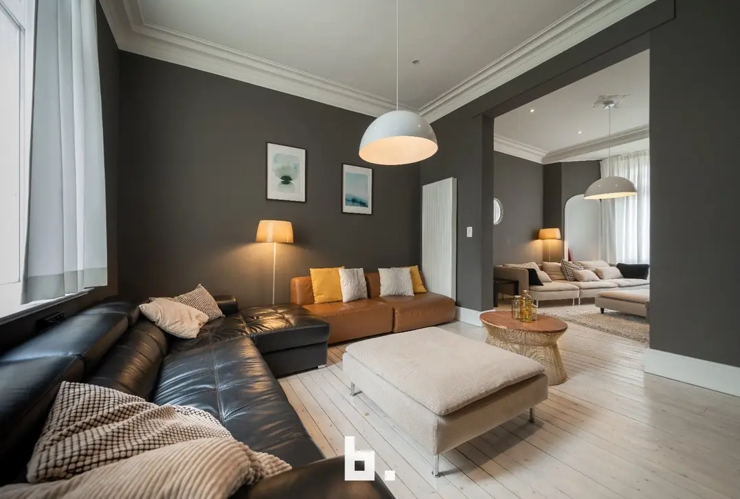 Uniek art deco herenhuis met 5 slaapkamers, 4 badkamers en 2 terrassen - Oostende