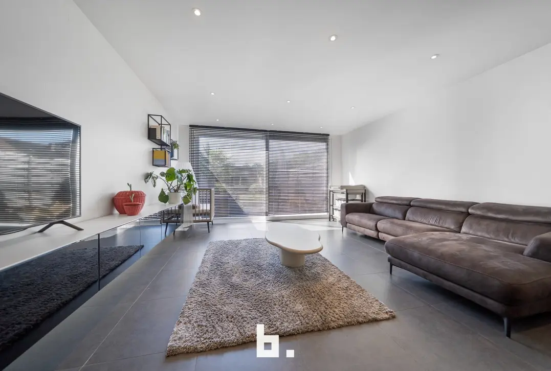 Perfect instapklare woning met gezellige tuin op uitstekende ligging - Sint-Kruis