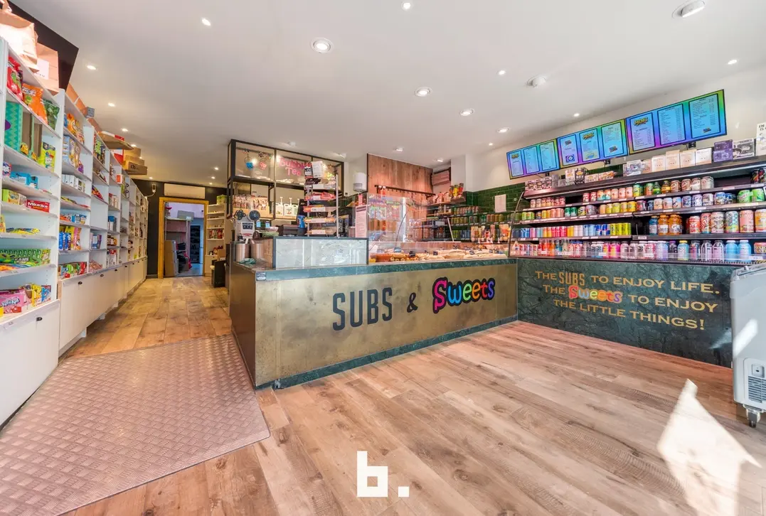 Handelshuis met mooie opbrengst - Brugge