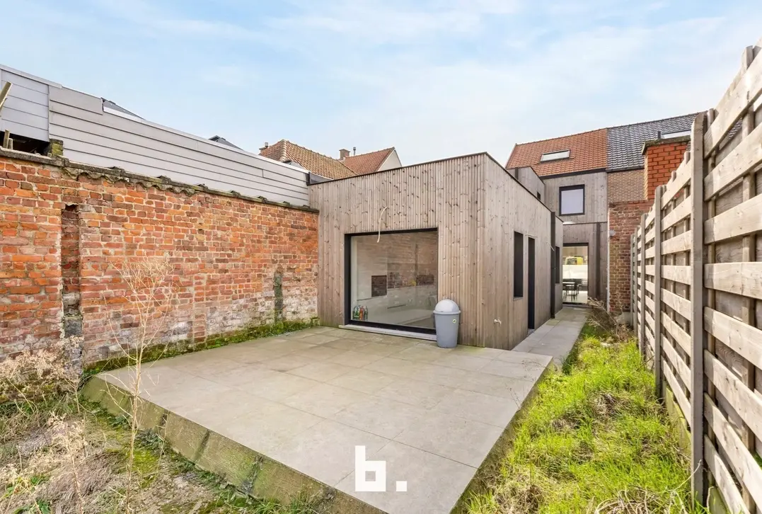 Instapklare, energiezuinige woning te koop in Roeselare – Topligging en uitstekende investering! - Roeselare