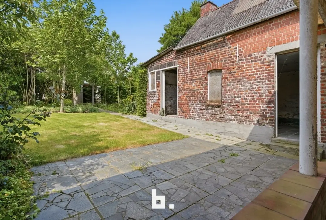 Ruime gezinswoning met 5 slaapkamers en prachtige tuin in Hooglede - Hooglede