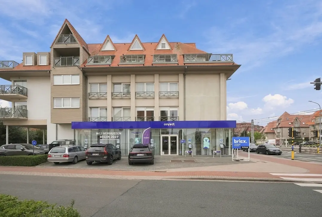 Uniek handelspand op A+++ toplocatie in Nieuwpoort | ruim parkeergelegenheid, garage & appartement - Nieuwpoort