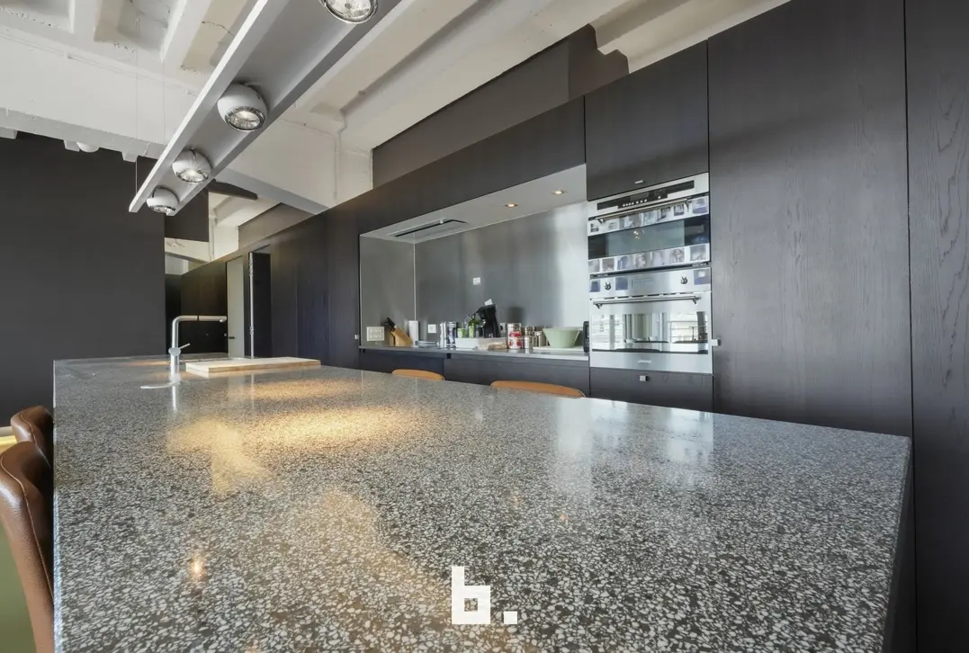 Unieke industriële loft te huur in Kortrijk - Kortrijk