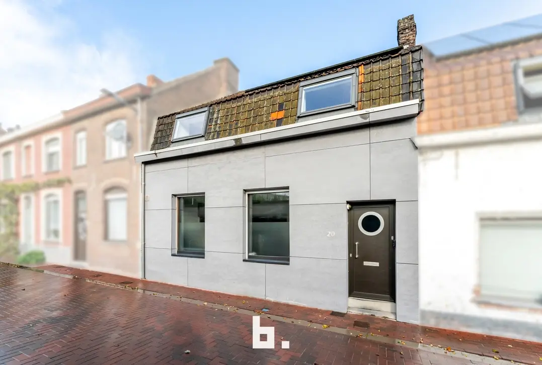 Zeer ruime instapklare woning te Marke! - Marke - €299.000