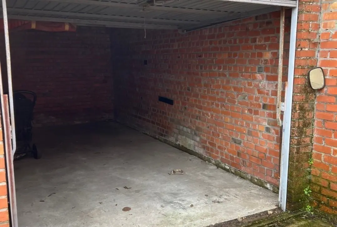 Uitstekend gelegen garagebox laatste beschikbaar - De Haan