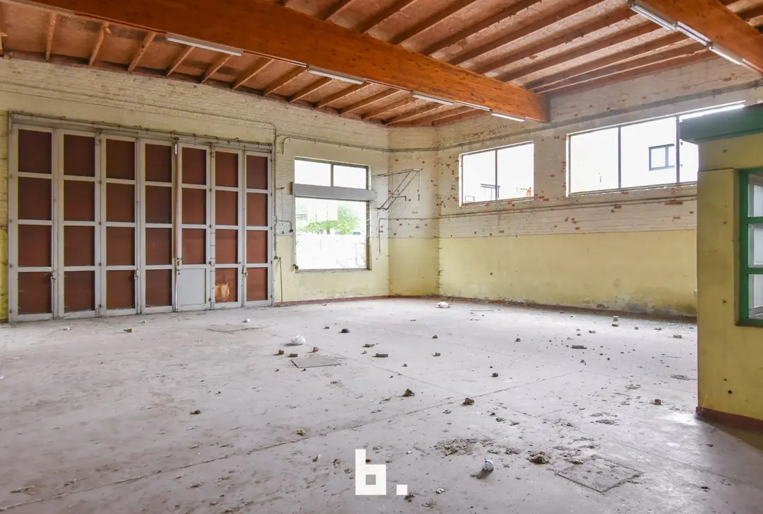 Totaalrenovatie: gebouw met tal van mogelijkheden  - Aalst