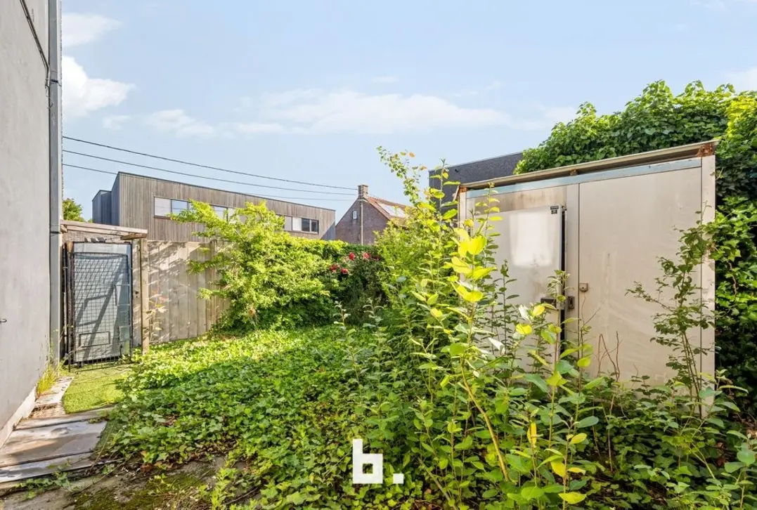 Karaktervolle eigendom met uitzonderlijk potentieel op toplocatie in Roeselare - Roeselare