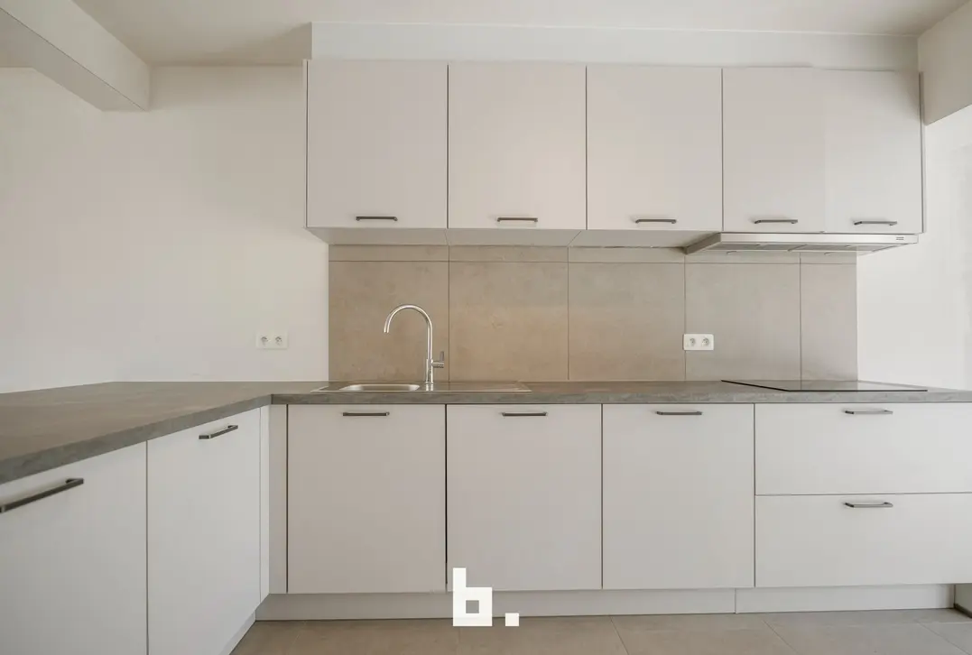 Energiezuinige gezinswoning met 3 slaapkamers en ruime garage te huur in Wielsbeke - Wielsbeke