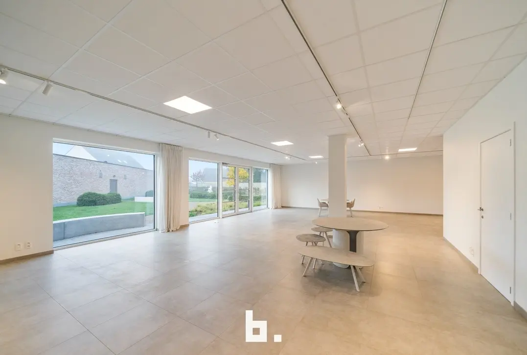 Handelspand van 220m² - Jabbeke
