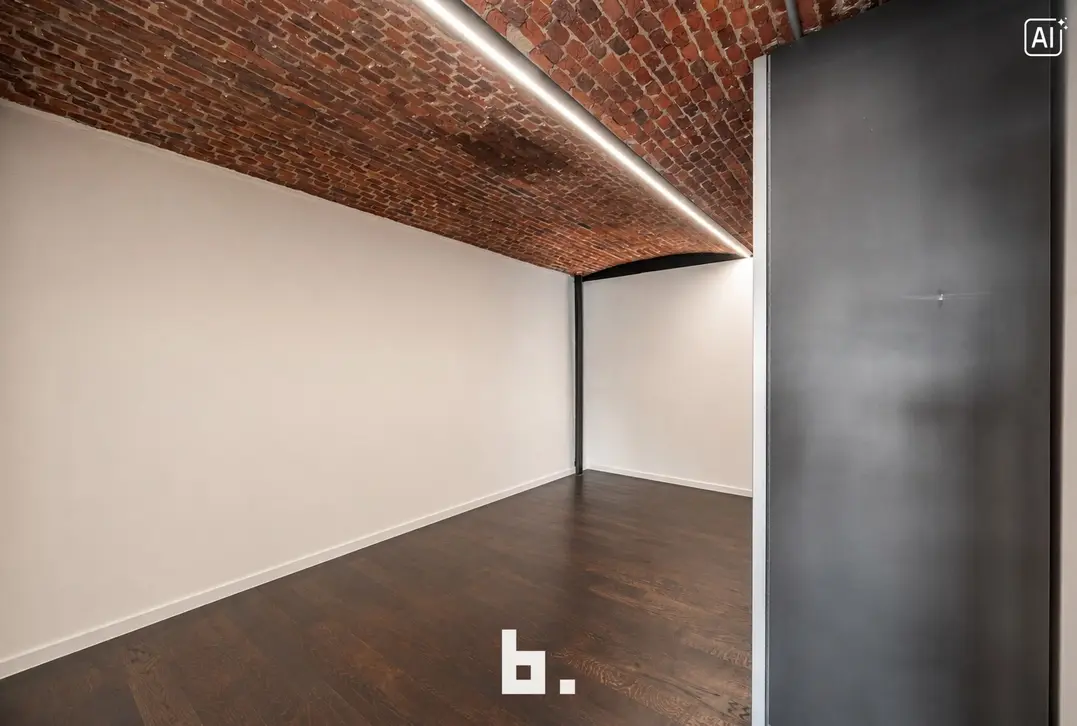 Exclusieve loft met industriële klasse nabij centrum Kortrijk - Spinnerijkaai 45  bus 119, 8500 Kortrijk - €545.000