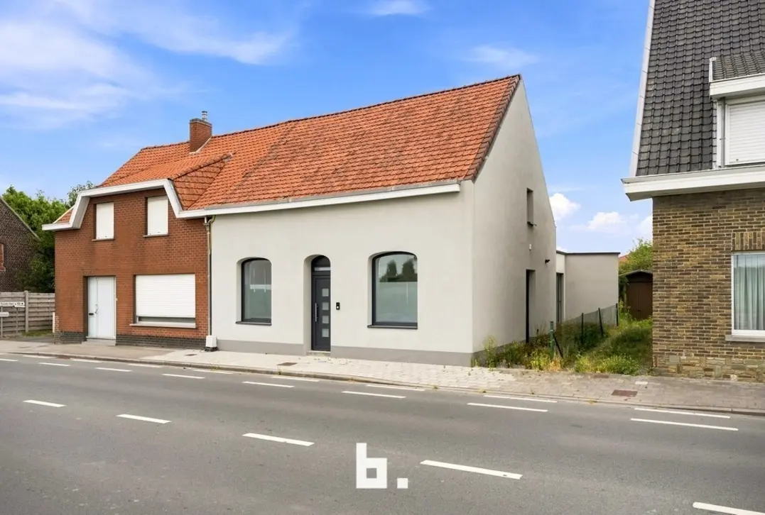 Instapklare halfopen bebouwing met 3 slaapkamers, prachtige tuin én uitweg in Sint-Eloois-Winkel! - Ledegem
