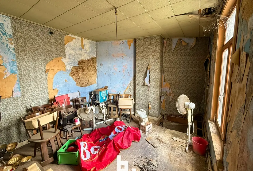 Karaktervolle hoekwoning met potentieel – momenteel ingericht als horecazaak - Kortrijk
