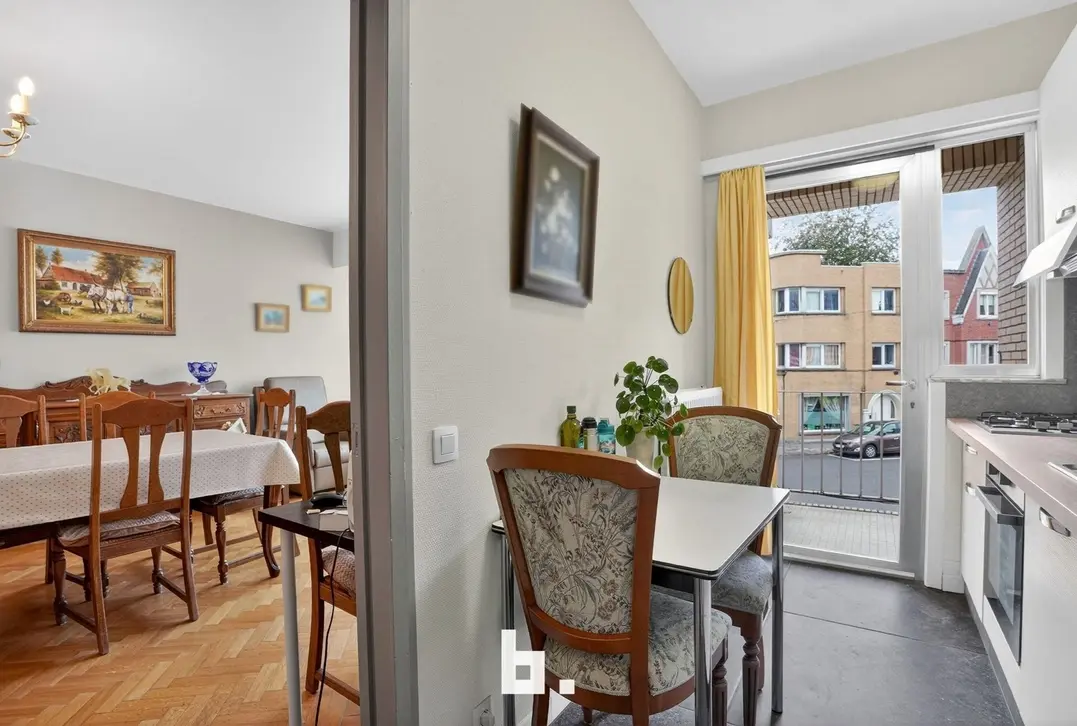 Verzorgd appartement met twee slaapkamers in hartje Roeselare! - Roeselare