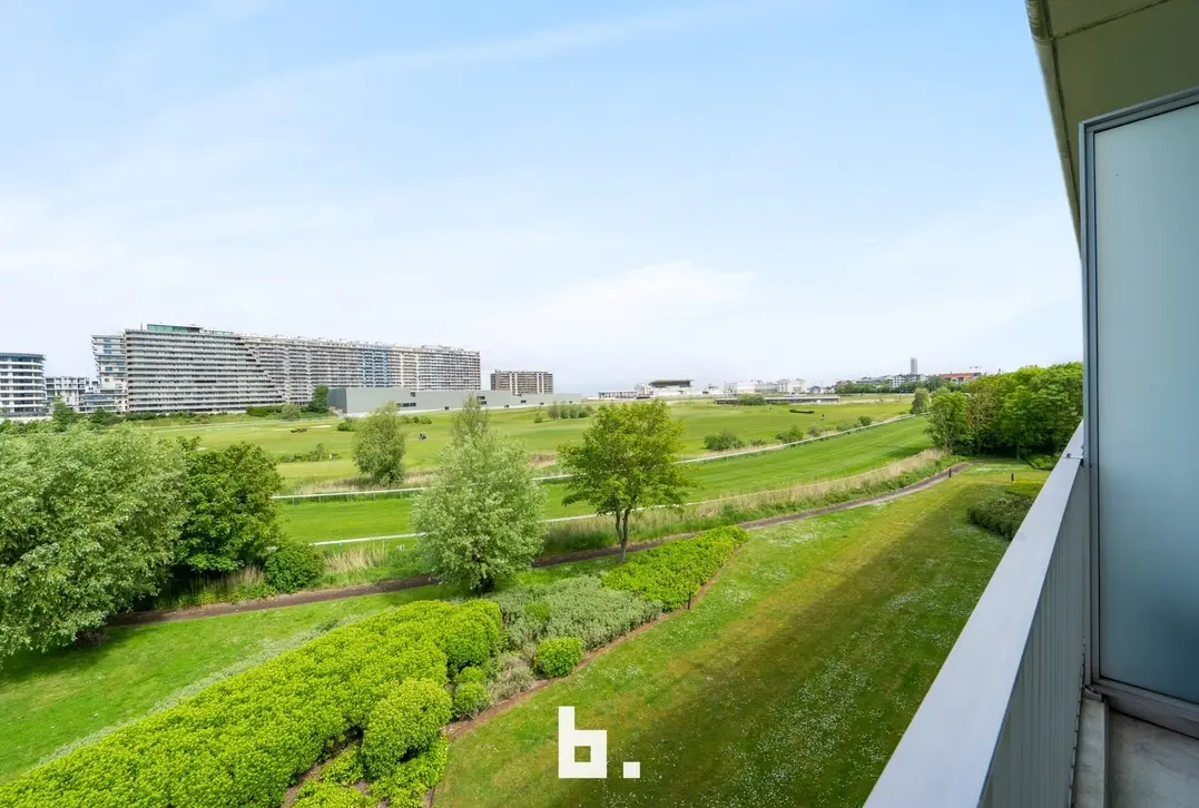Exclusief appartement met frontaal golfzicht in Oostende - Oostende