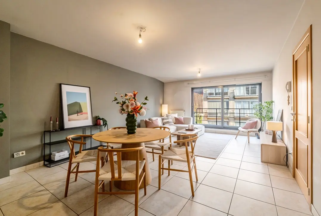 Ruim duplexappartement in centrum Zele - Zele