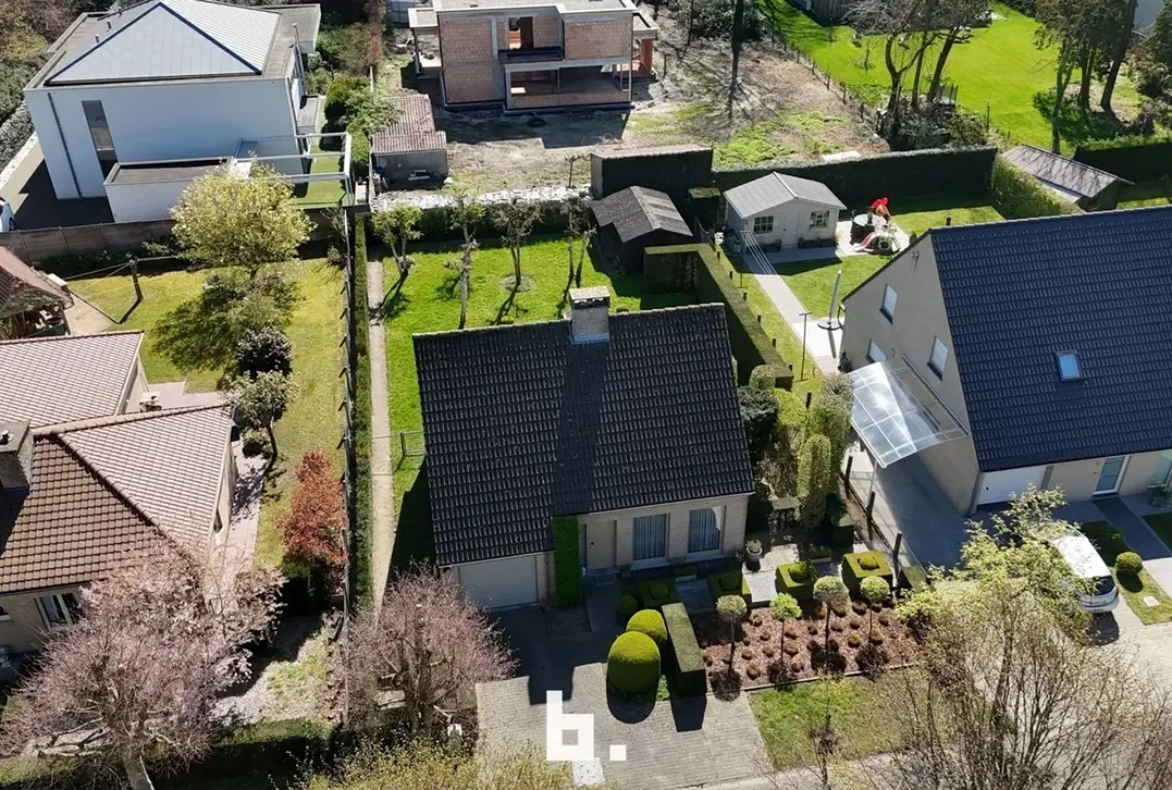 Verzorgde woning gelegen in residentiële wijk - Jabbeke