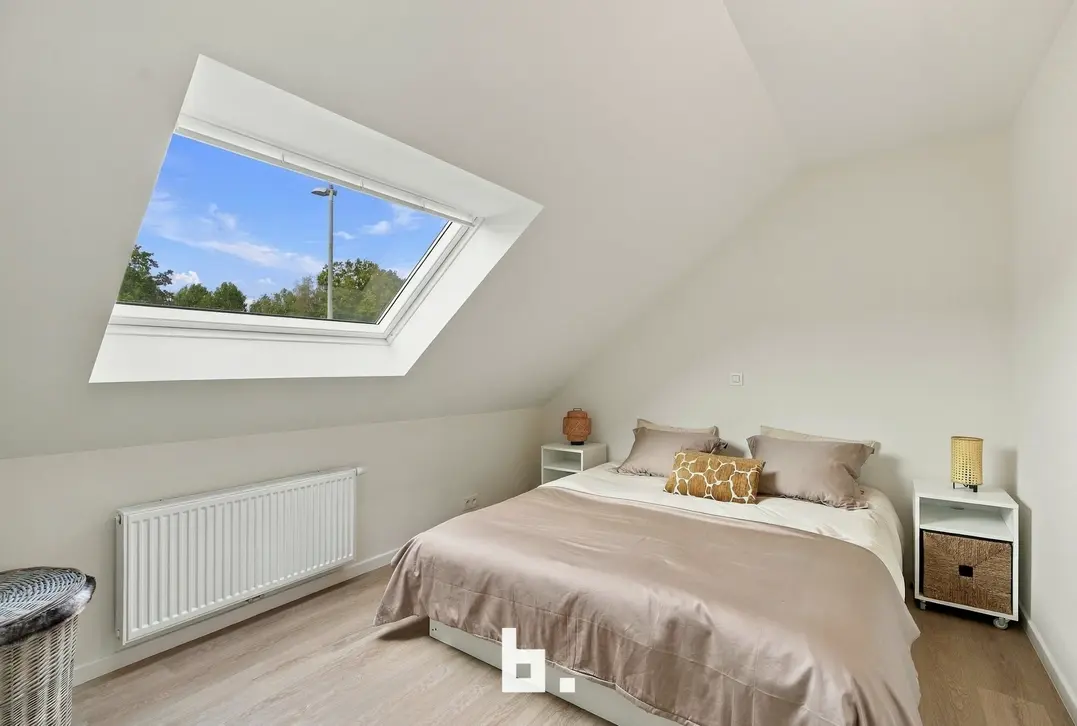 Instapklare, volledig gerenoveerde woning met 5 slaapkamers en 219 m² woonoppervlakte! - Ledegem