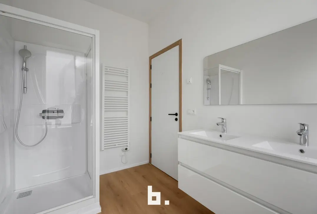 Volledig vernieuwde woning pal in het centrum - Kortrijk