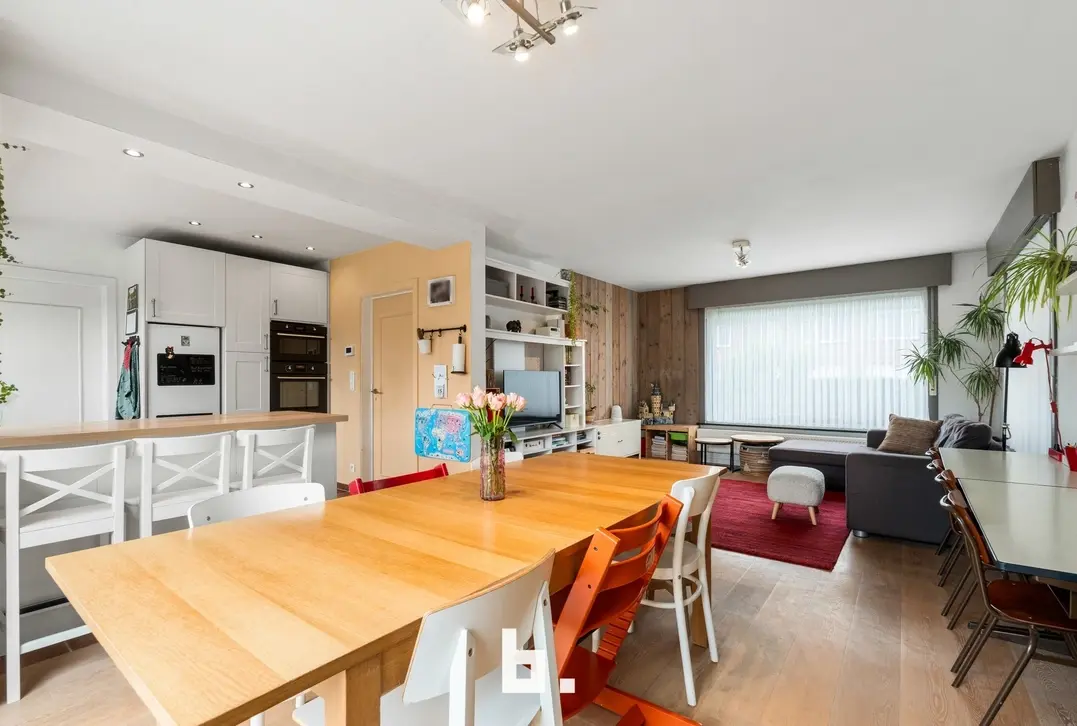 Instapklare woning met prachtige vergezichten in Hansbeke! - Hansbeke - €470.000