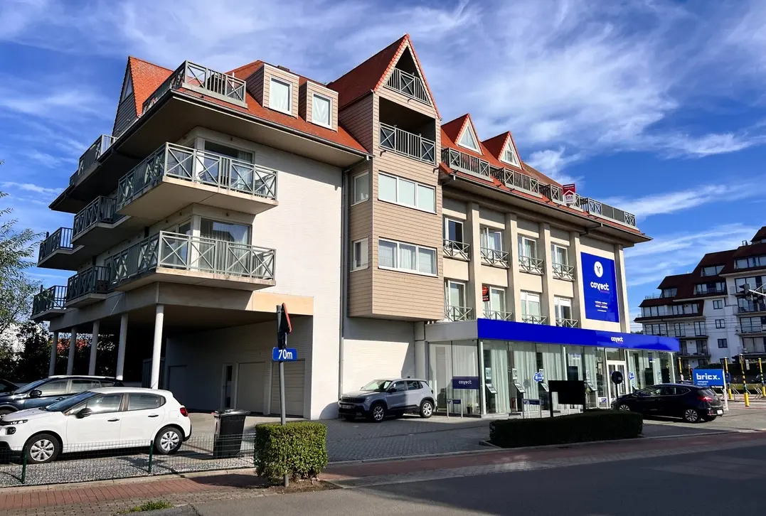 Garage 1ste links