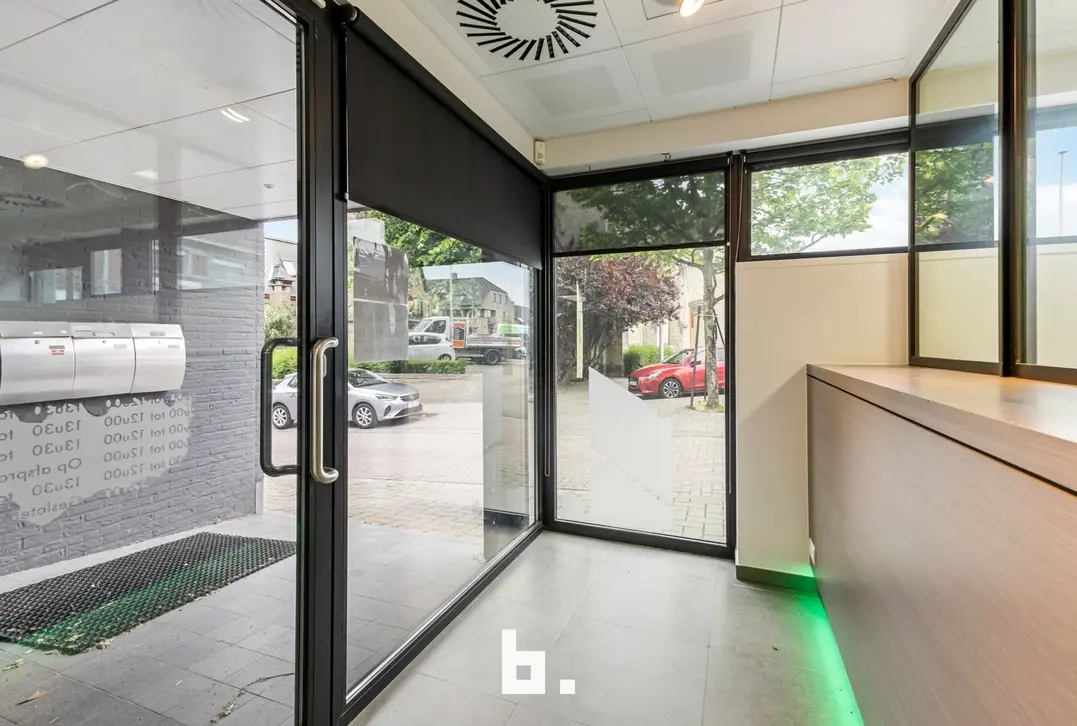Handelsgelijksvloers in centrum Koolskamp - Ardooie