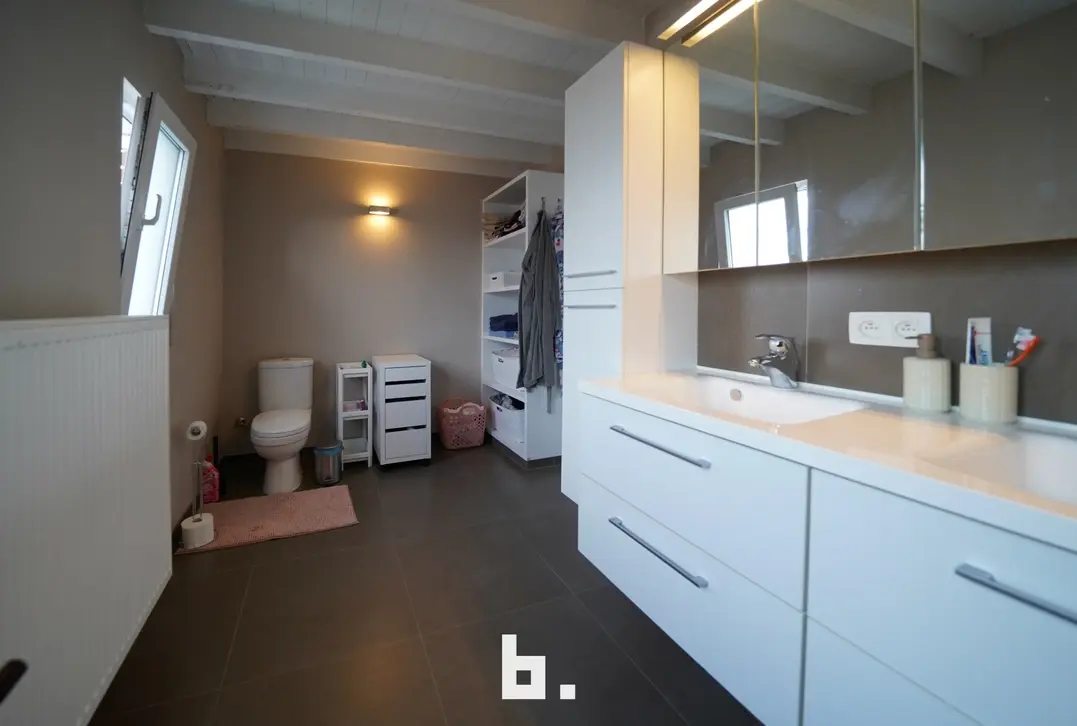 Gezellige woning met zonnige tuin, carport en garage te Oedelem - Oedelem