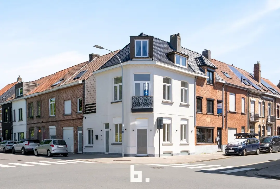 Volledig gerenoveerde woning (gezinswoning/kangoeroe/co-housing) - Sint-Andries