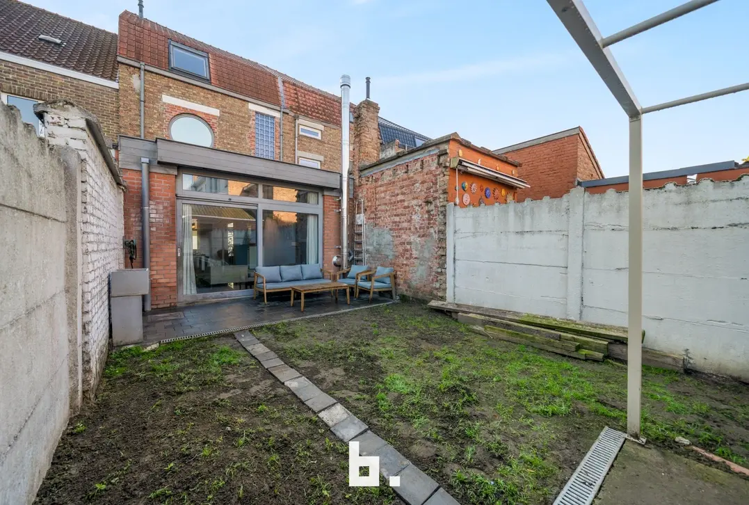 Ruime statige woning op een boogscheut van de historische binnenstad van Brugge - Brugge
