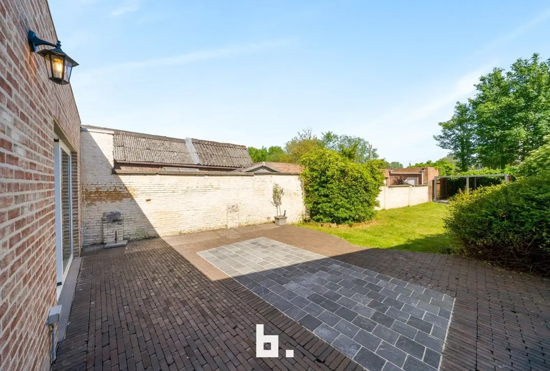 Prachtige, ruime instapklare woning gelegen aan de Brugse stadsrand. - Brugge