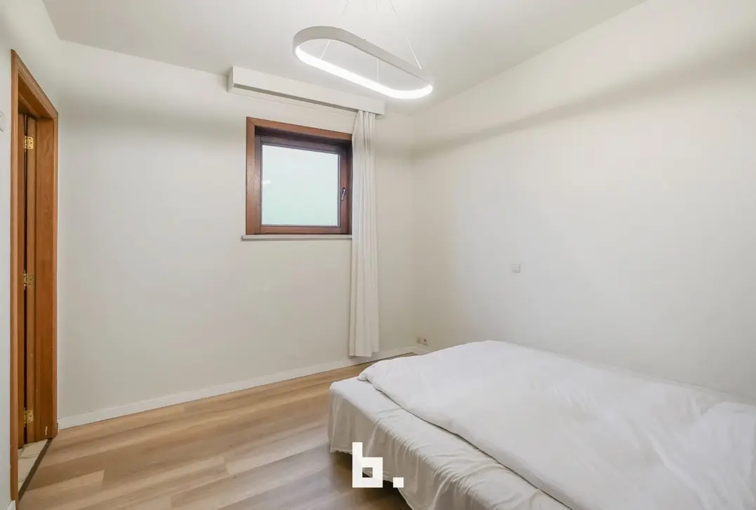 Instapklaar appartement met heel ruim terras op centrale ligging in Roeselare - Roeselare