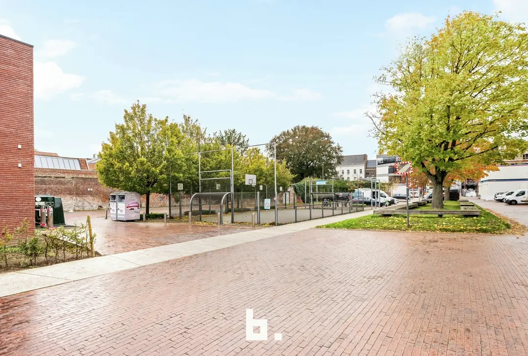 Volksplein 18B, 8500 Kortrijk - €444.852,64 - Instapklare nieuwbouwwoning met 5 slaapkamers, tuin, dakterras en garagebox in hartje Kortrijk!
