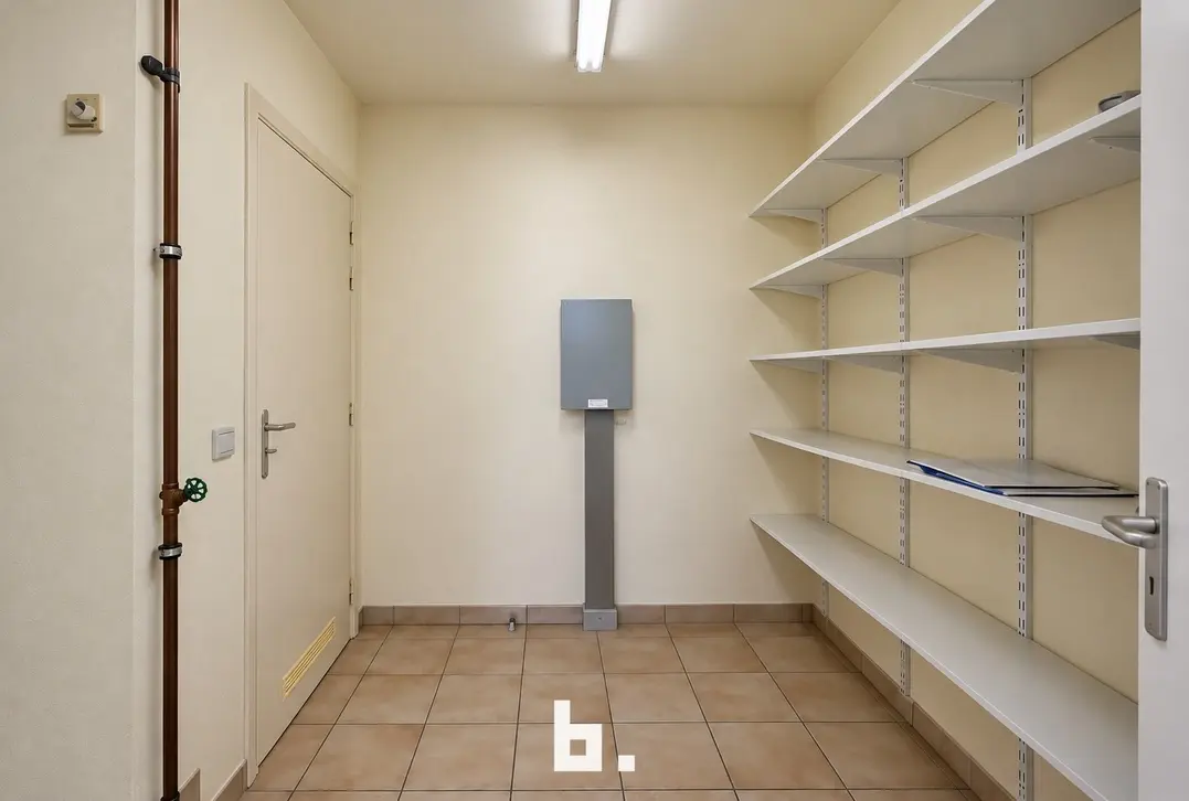 Ruim appartement met 2 slaapkamers en garagebox - Sint-Andries