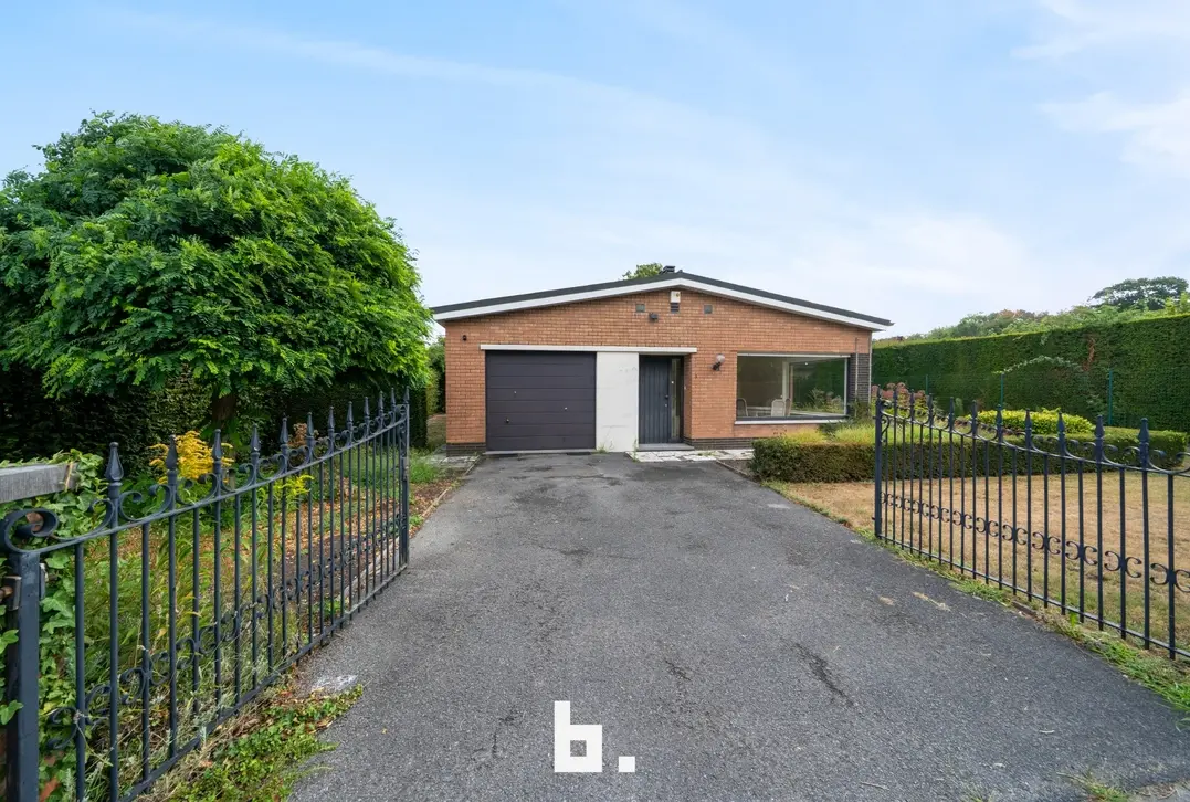 Te renoveren bungalow op schitterende ligging - Loppem