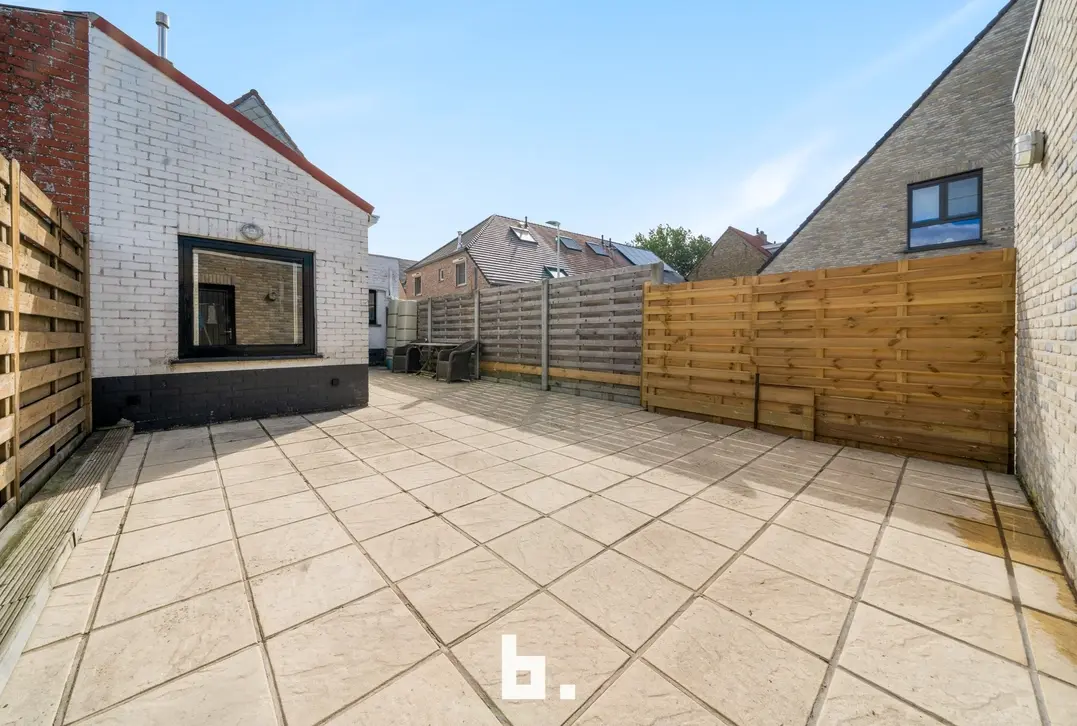 Verzorgde woning met 3 slaapkamers en 2 badkamers op een goede ligging - Nieuwpoort