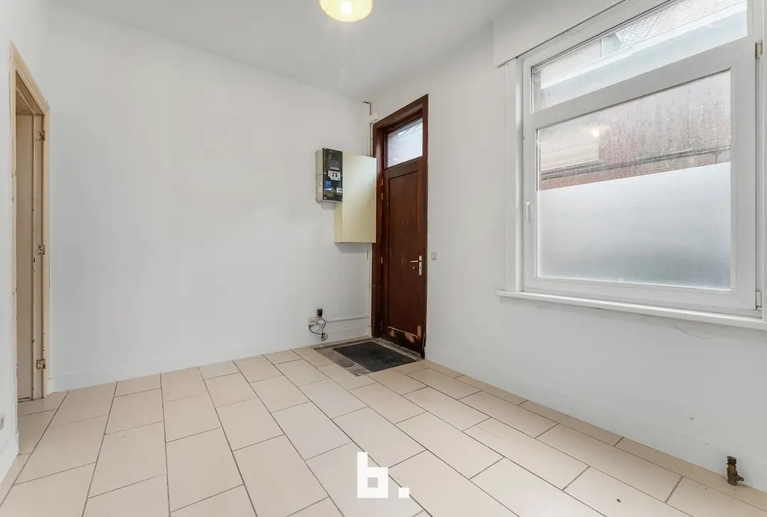 Betaalbare gezinswoning met 4 slaapkamers, vernieuwd dak en gunstig EPC C! - Wervik