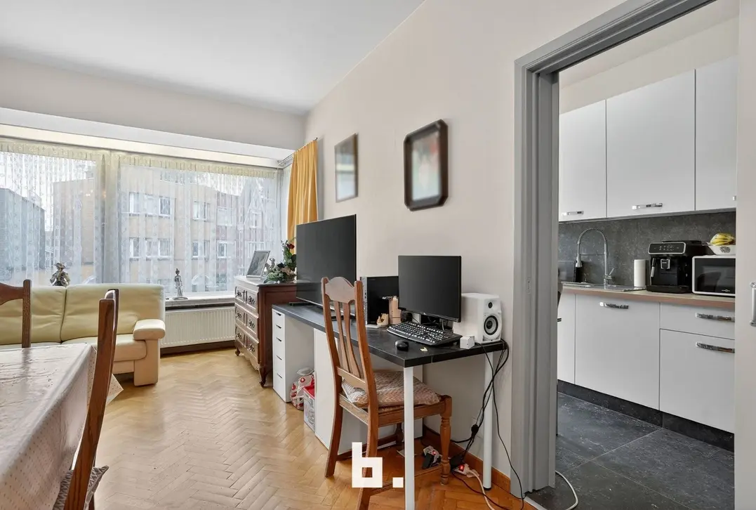 Verzorgd appartement met twee slaapkamers in hartje Roeselare! - Roeselare