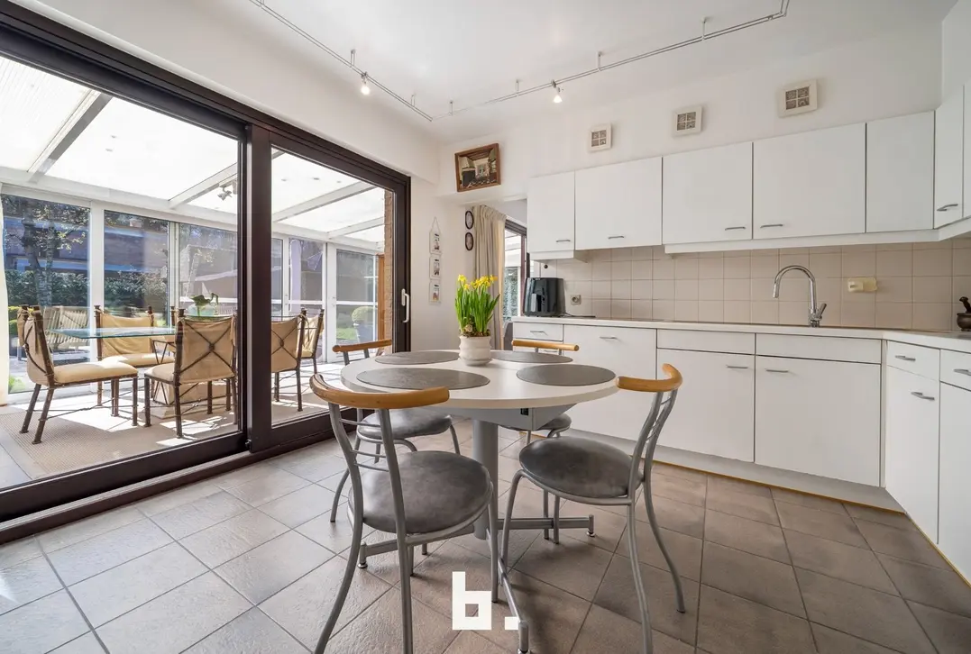 Verzorgde woning gelegen in residentiële wijk - Jabbeke