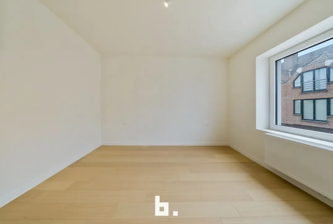 Stijlvol gerenoveerde woning met 4 slpks en een prachtige tuin in hartje Knokke-Heist - Knokke-Heist