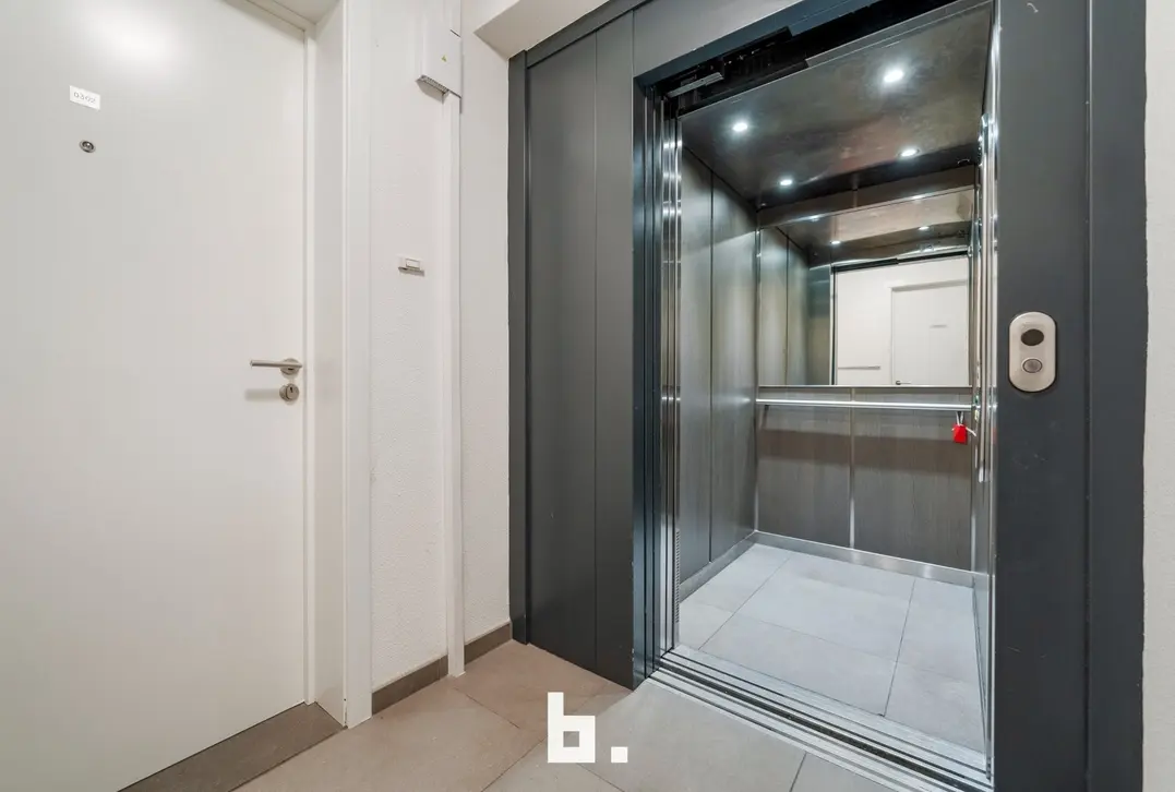 Instapklaar en zonnig appartement op toplocatie nabij zee - Oostende