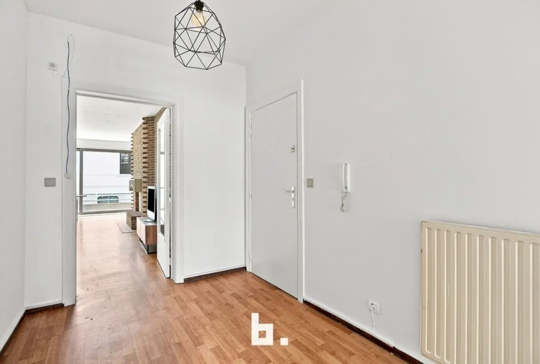 Instapklaar 2-slaapkamerappartement op topligging in Izegem - Izegem