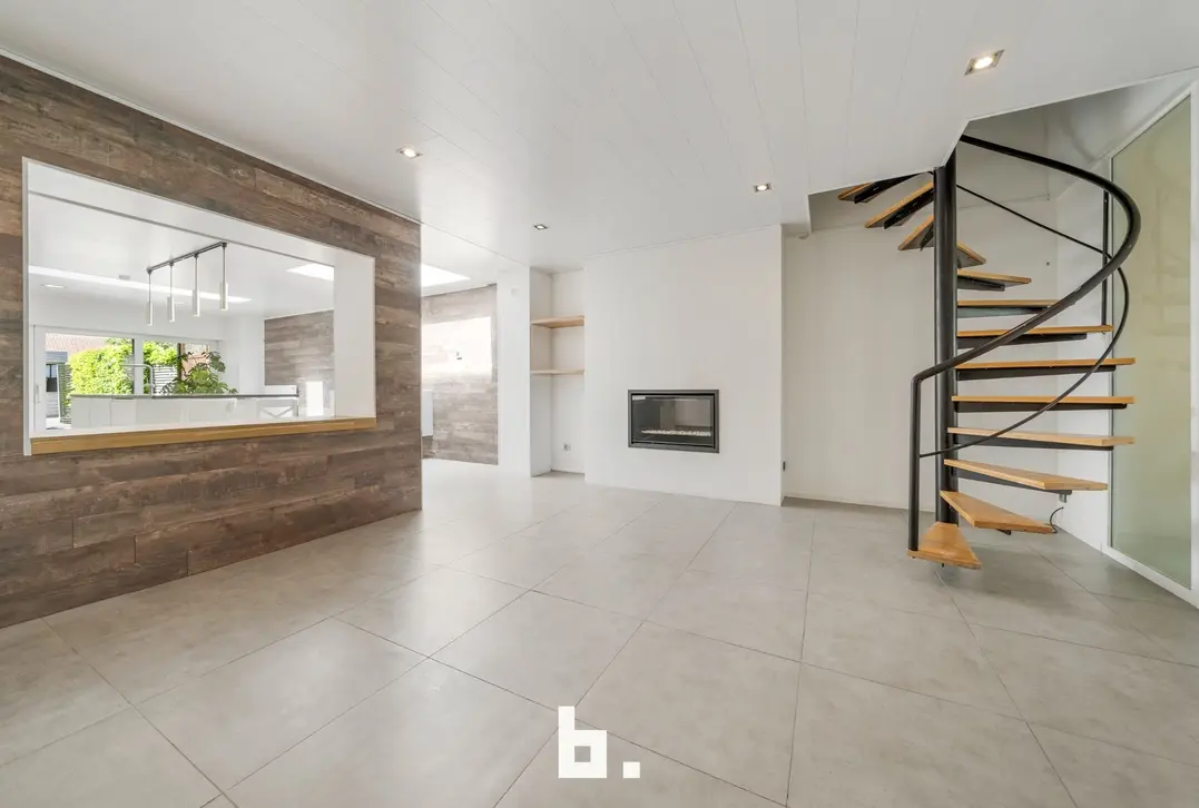 Prachtige gerenoveerde energiezuinige woning op een steenworp van de historische binnenstad! - Brugge