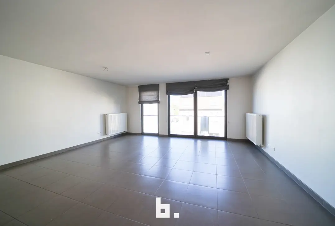 Ruim en lichtrijk appartement met 2 slaapkamers op topligging in Sint-Andries  - Sint-Andries