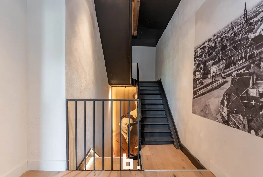 Exclusief neoclassicistisch herenhuis in hartje Roeselare - Roeselare