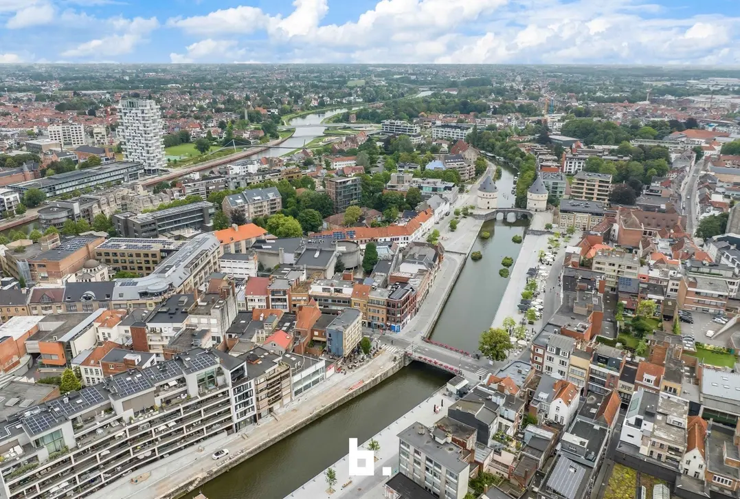 Subliem bemeubeld appartement met zicht op de Leie - Kortrijk
