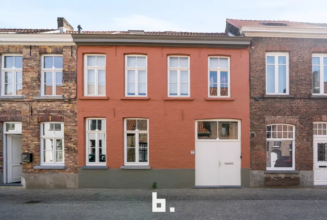 stadswoning met eigentijdse stijl 3 volwaardige slaapkamers Brugge - Brugge