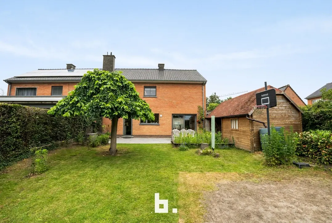 Instapklare woning met prachtige vergezichten in Hansbeke! - Hansbeke - €470.000