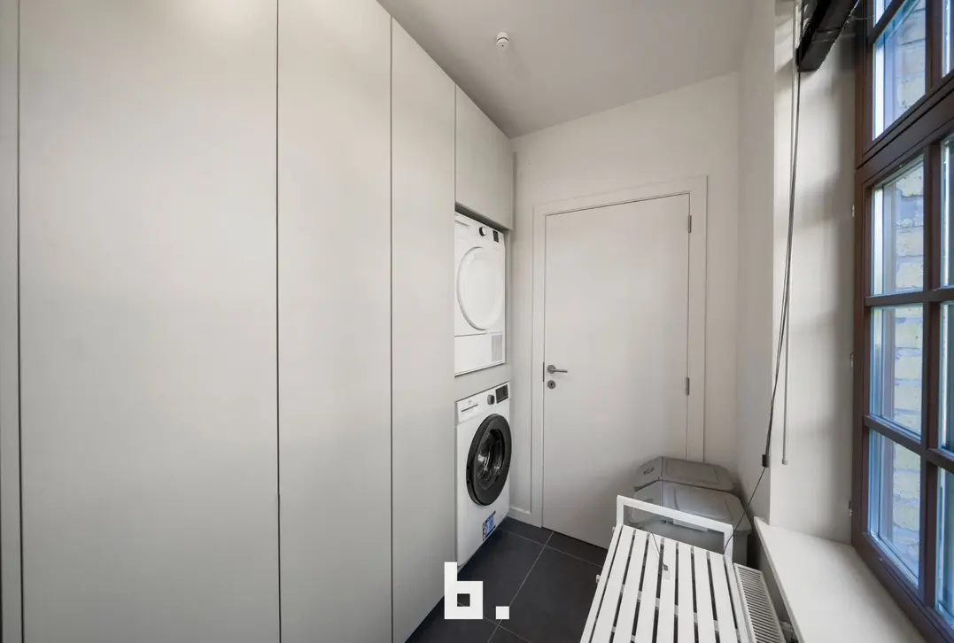Perfect instapklare woning met gezellige tuin op uitstekende ligging - Sint-Kruis