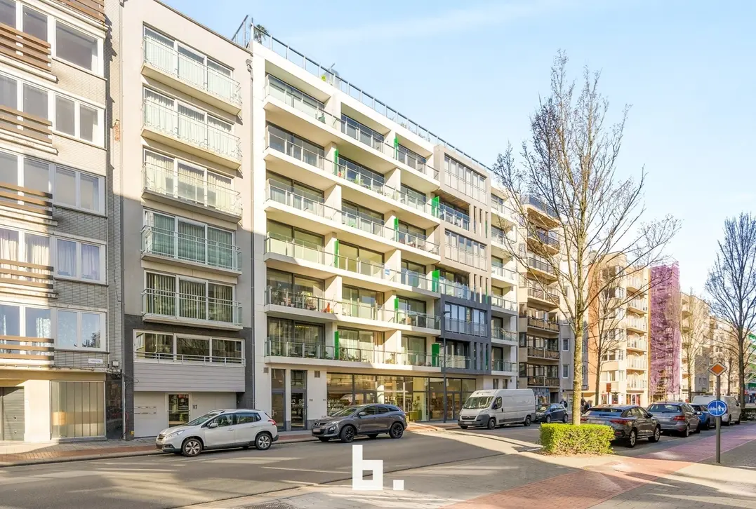 Instapklaar en zonnig appartement op toplocatie nabij zee - Oostende