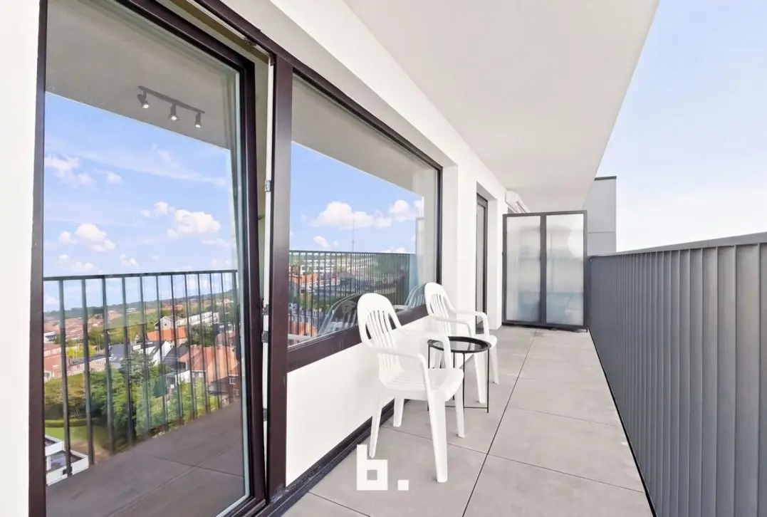 Lichtrijk appartement met ruim zuidterras - Roeselare