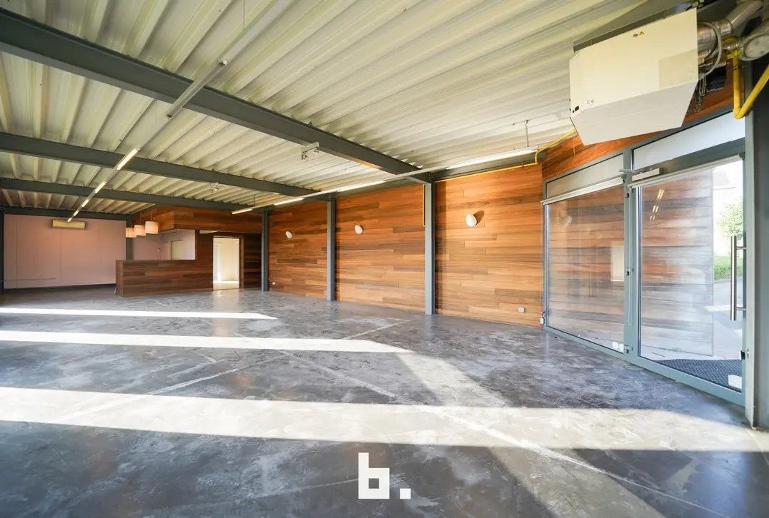Handelspand te huur op toplocatie in Roeselare - Roeselare